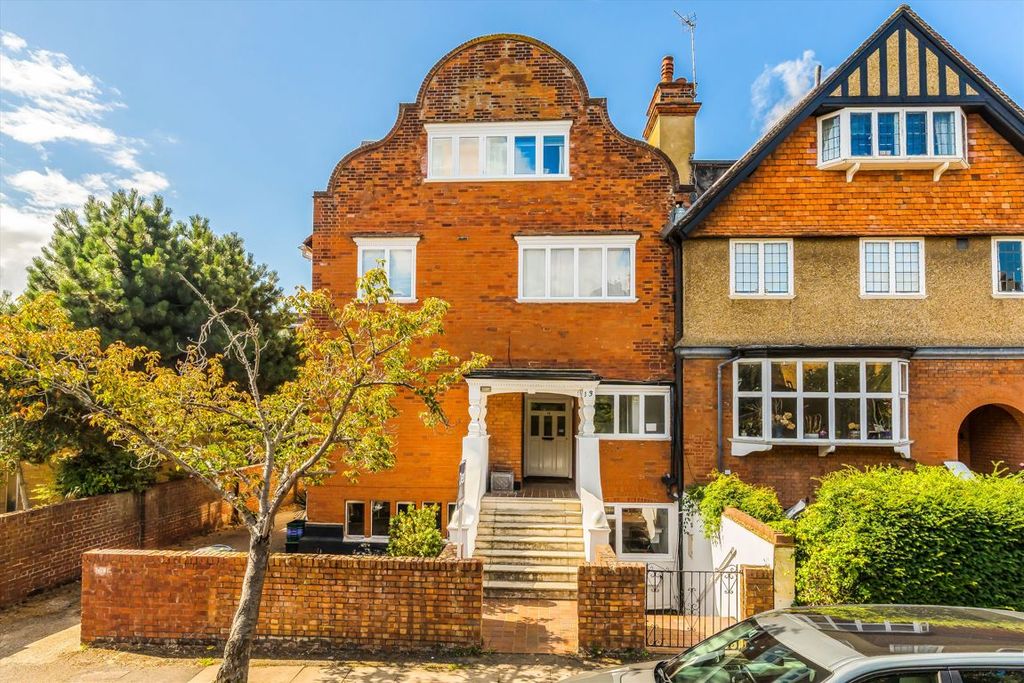 Property photo 1 of 6