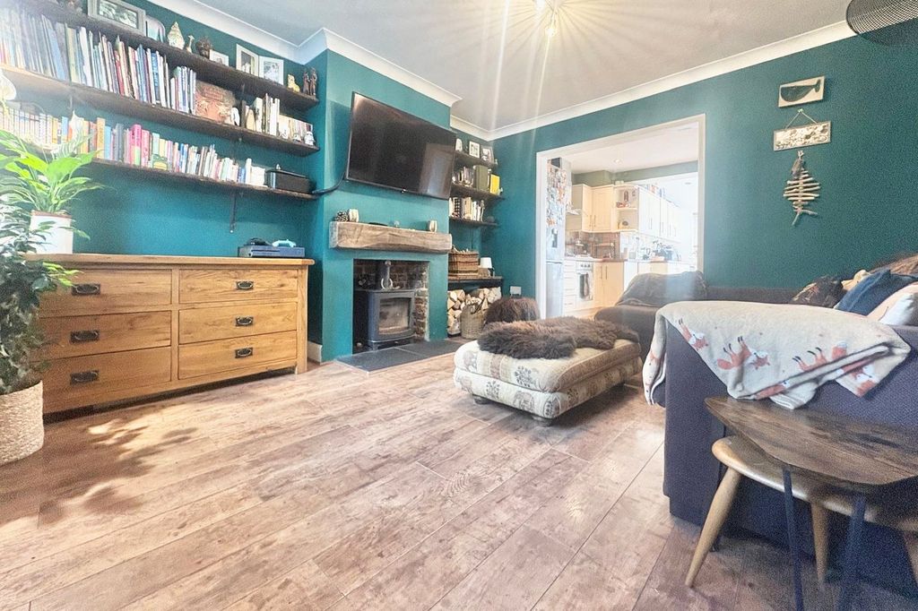 Property photo 3 of 18 Picture No. 25