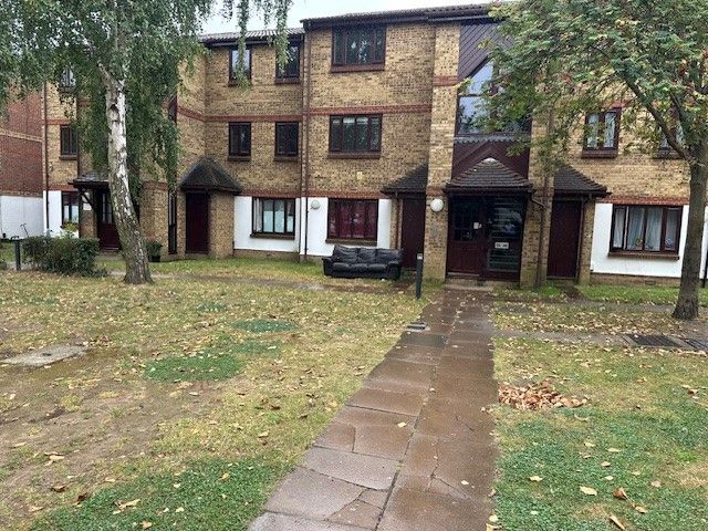 Property photo 1 of 5 Alliance Close
