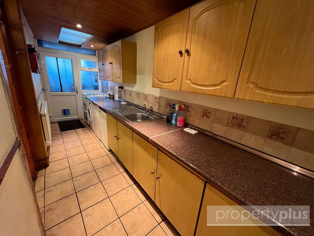 Property photo 3 of 16 Picture No. 15