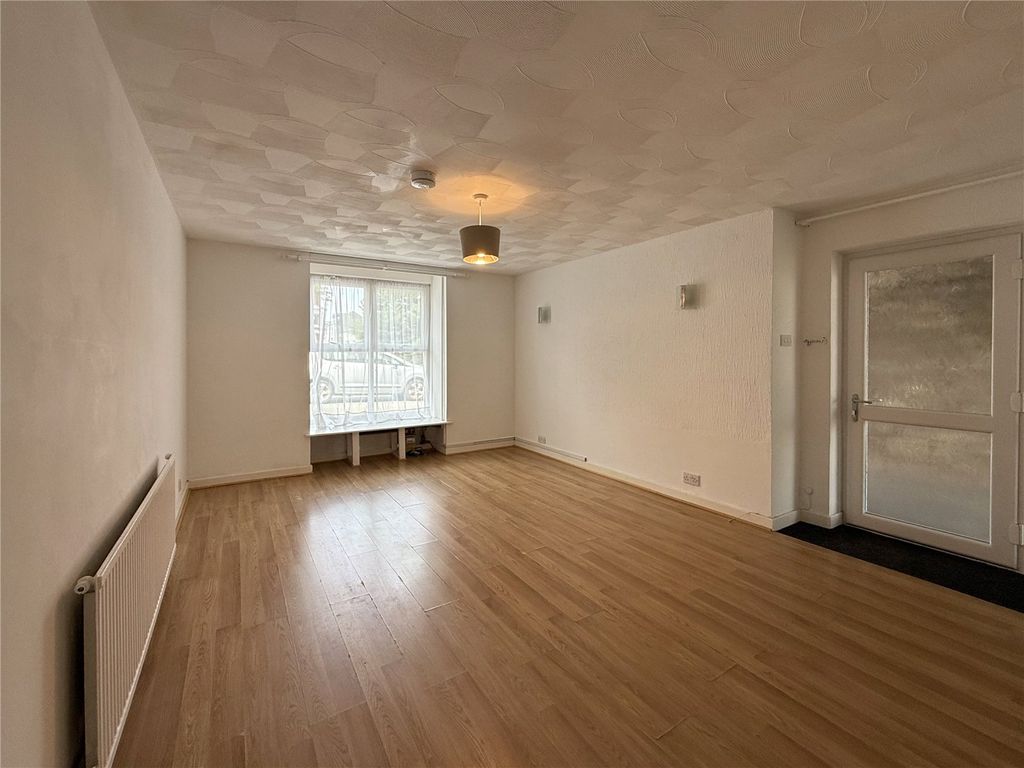 Property photo 2 of 18 Picture No. 03