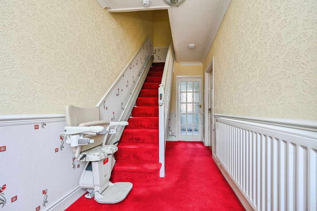 Property photo 2 of 15 Pbox-Img.Jpg