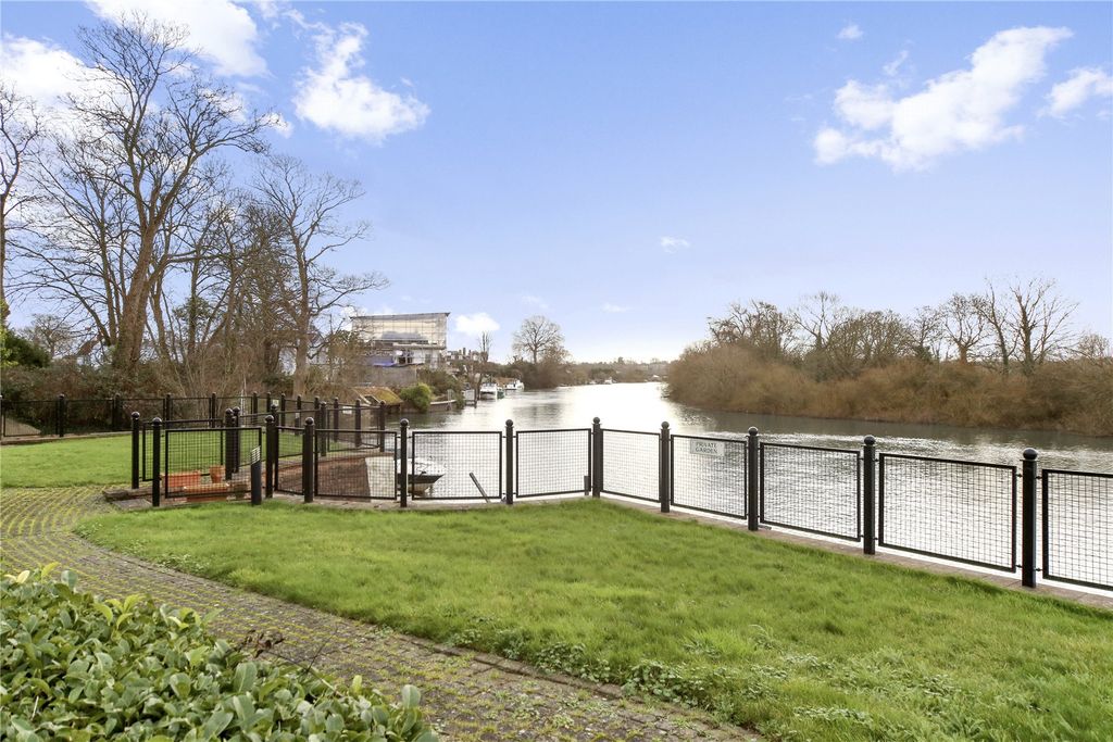 Property photo 3 of 11 Picture No. 09