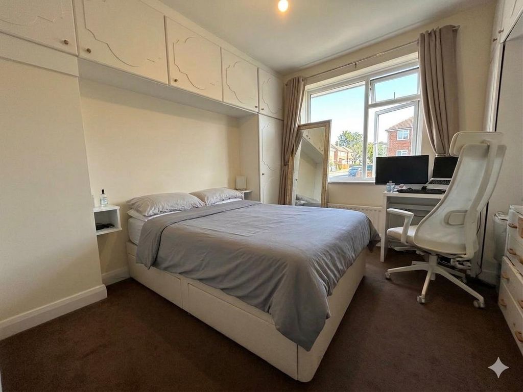 Property photo 3 of 5 Gemini_Generated_Image_Upl2Zlupl2Zlupl2 (1).Png