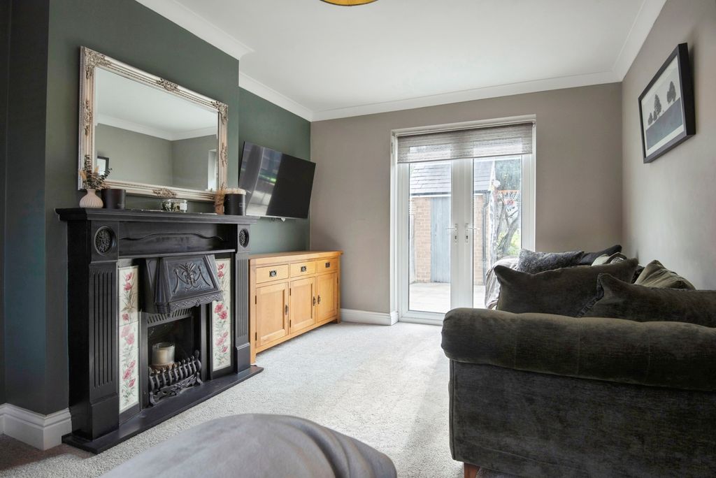 Property photo 2 of 22 Pbox-Img.Jpg