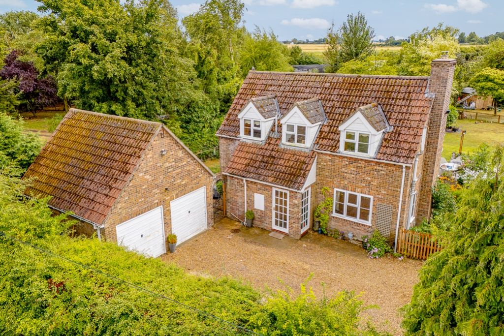 Property photo 2 of 31 Fox Hall (Kirton Holme)-4