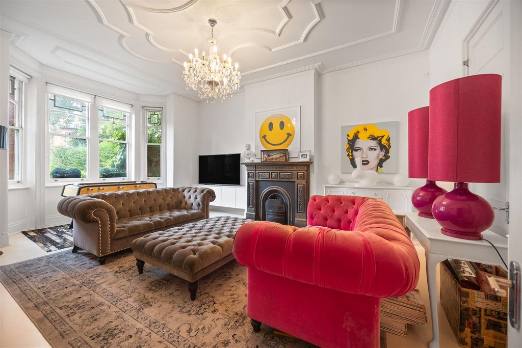 Property photo 3 of 23