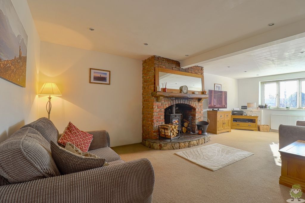 Property photo 1 of 14 liv2.1 Copy