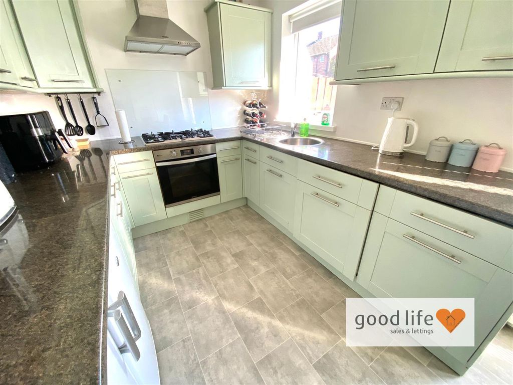 Property photo 3 of 20 20260307_111957430_Ios58Hollinsode.Jpg