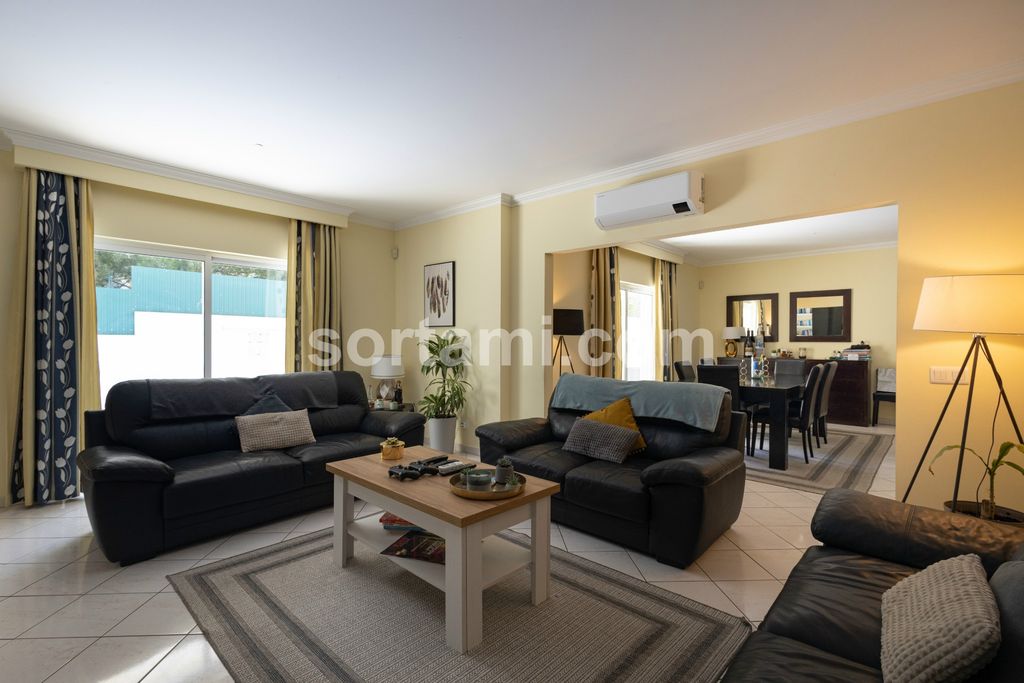 Property photo 3 of 48