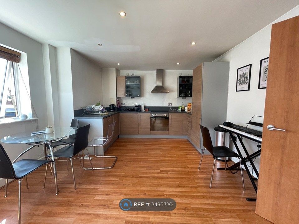 Property photo 2 of 8