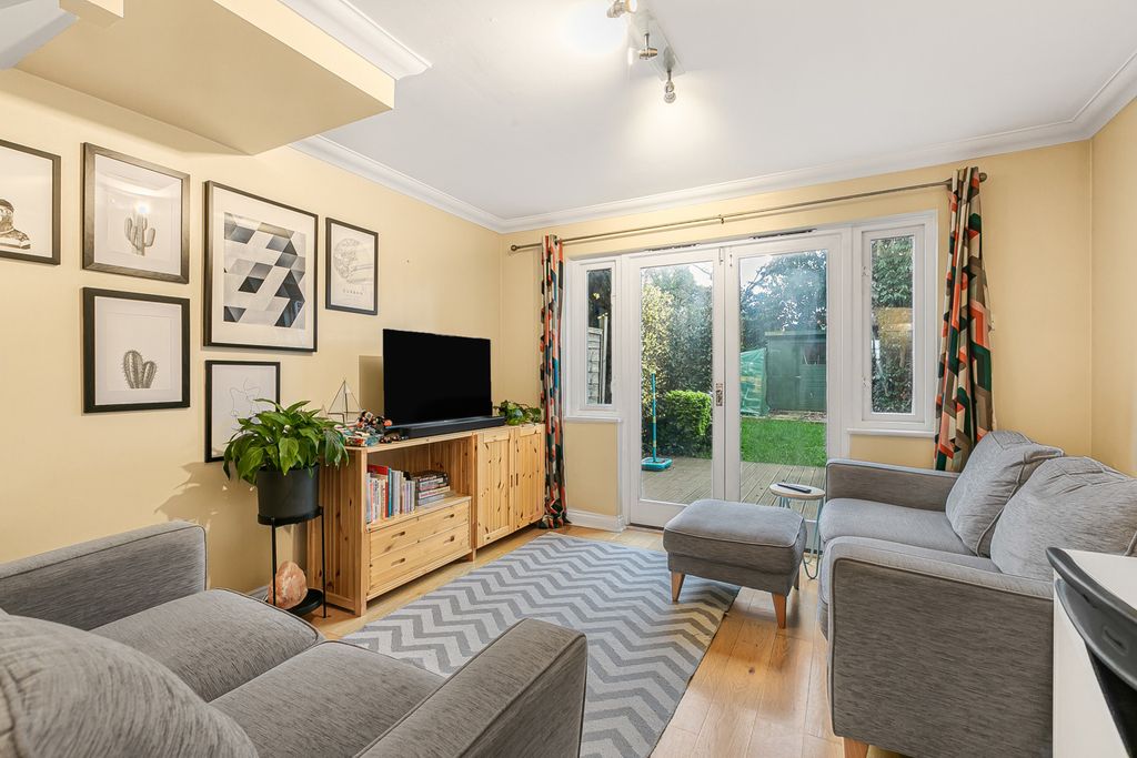 Property photo 2 of 18 Reception Room