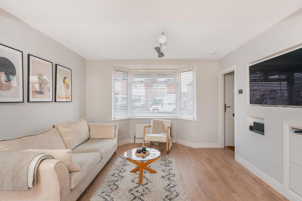 Property photo 1 of 19 3W4Rfn - Reception D.Jpg