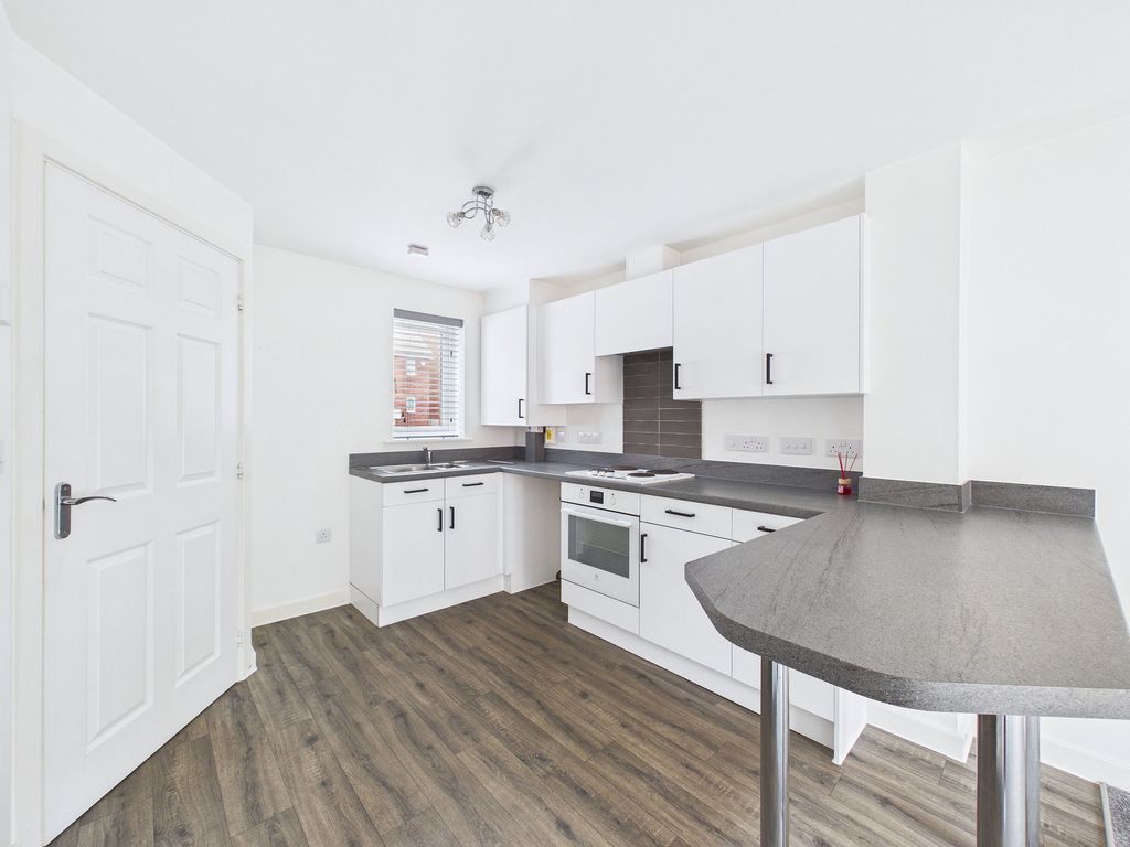 Property photo 3 of 13