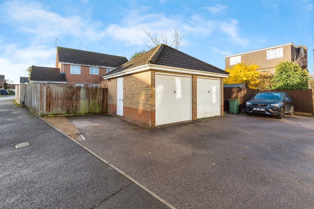 Property photo 3 of 16 Pbox-Img.Jpg