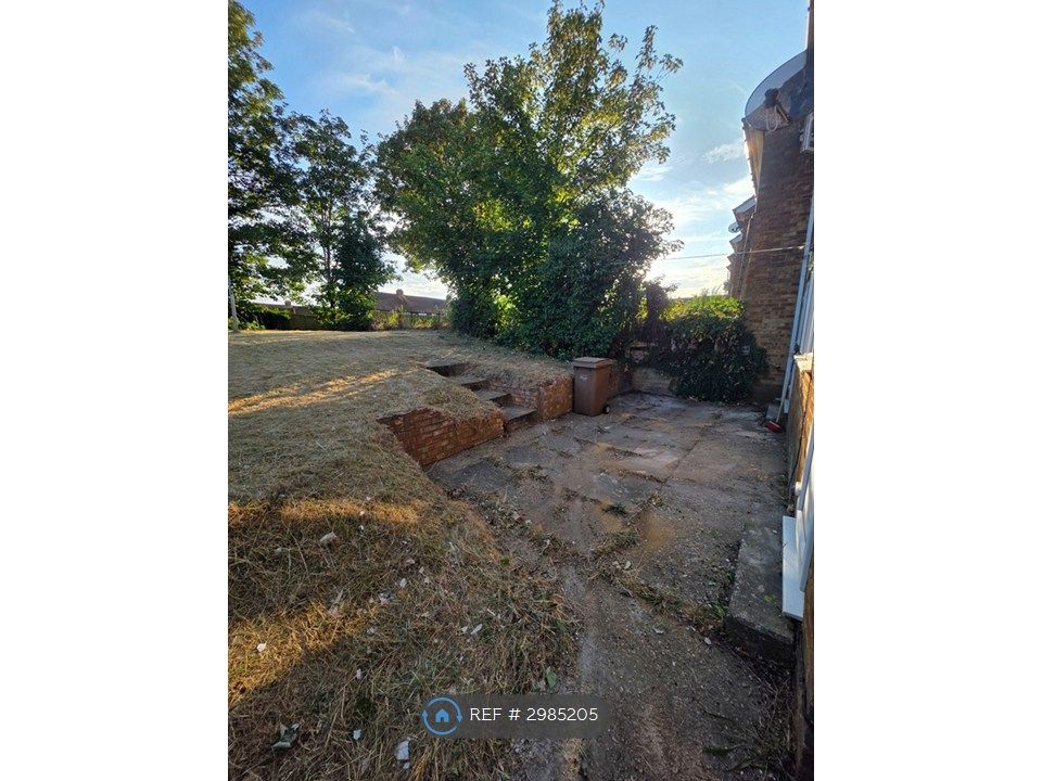 Property photo 3 of 33