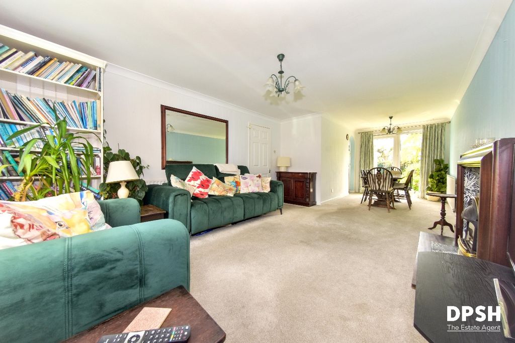 Property photo 2 of 24