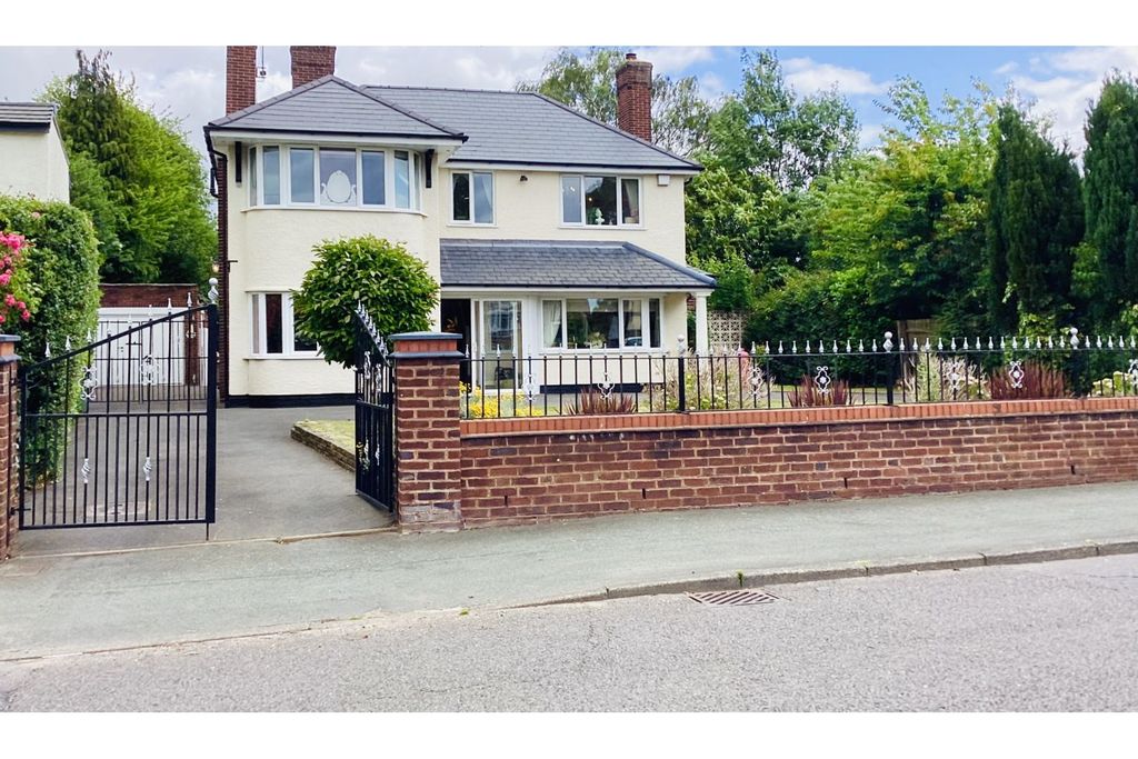 Property photo 1 of 33