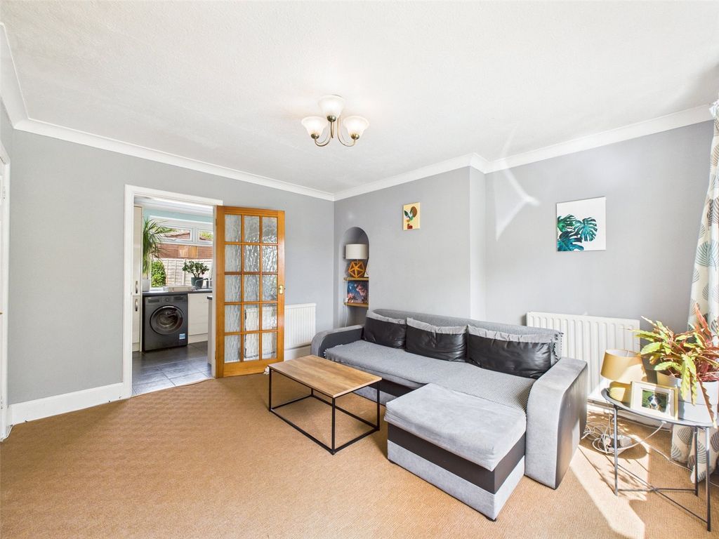 Property photo 2 of 14 Picture No. 21