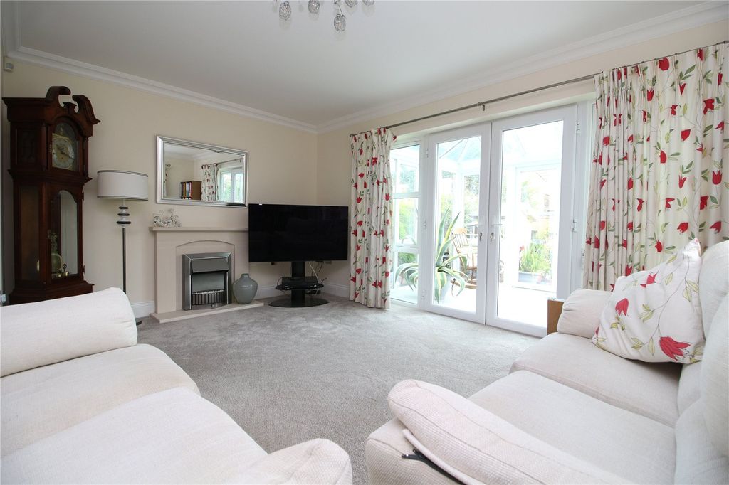 Property photo 3 of 14 Picture No. 16