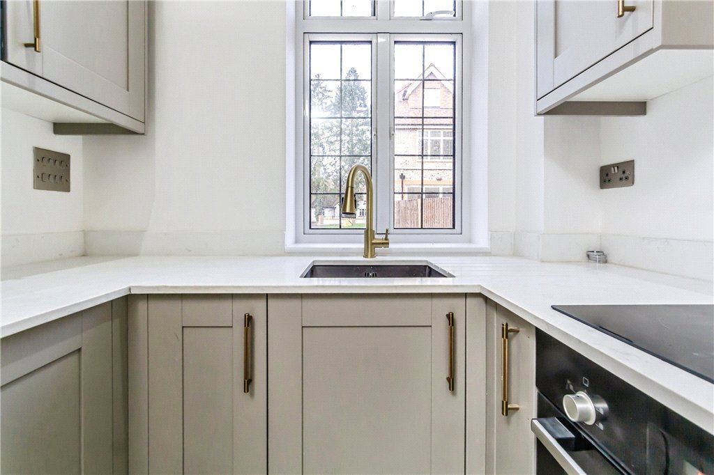 Property photo 3 of 13 Kitchen