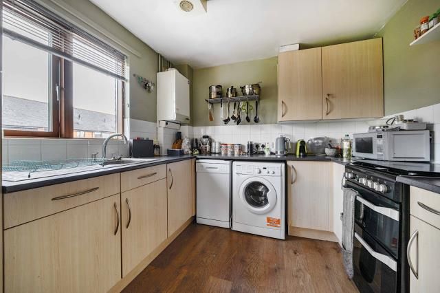 Property photo 3 of 12 Kitchen