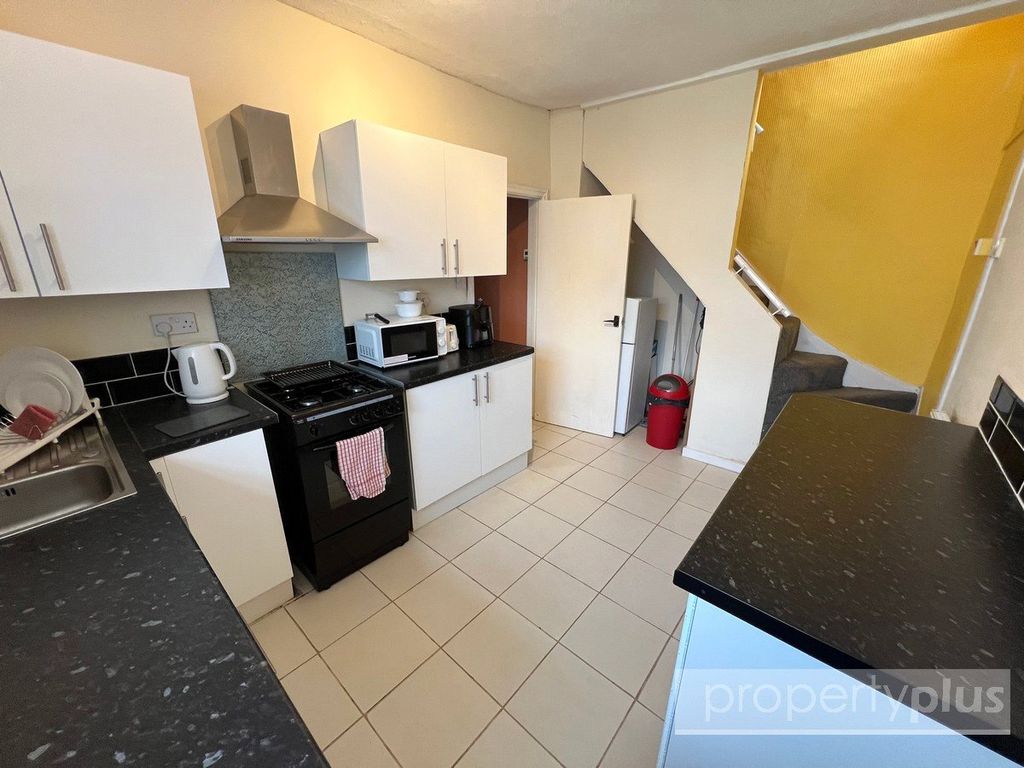 Property photo 2 of 8 Picture No. 07