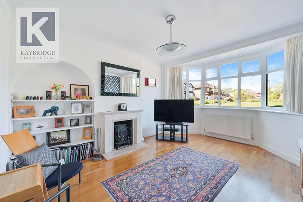 Property photo 2 of 14 Stoneleigh Park Road, Epsom - Kt19 0Rq