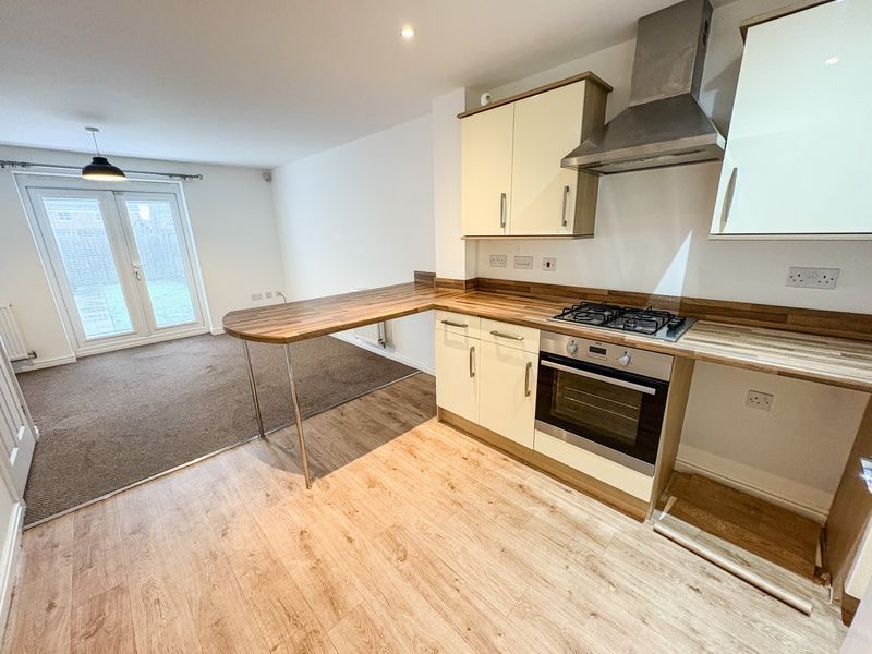 Property photo 2 of 10 Photo 8