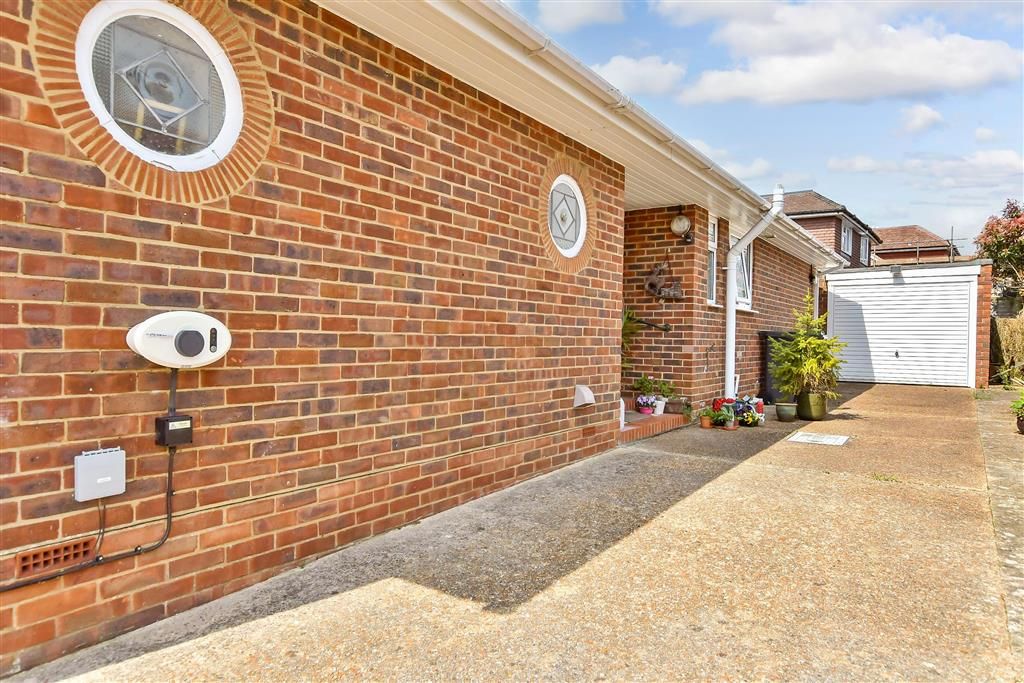 Property photo 1 of 14 External Feature