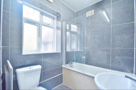 Property photo 2 of 14 85138_House_Crescent_Court_Golders_Green_Crescent_London_Nw11_8Jp_4L_Img_01_0000_Max_476x317