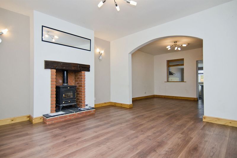 Property photo 2 of 14 Photo 4