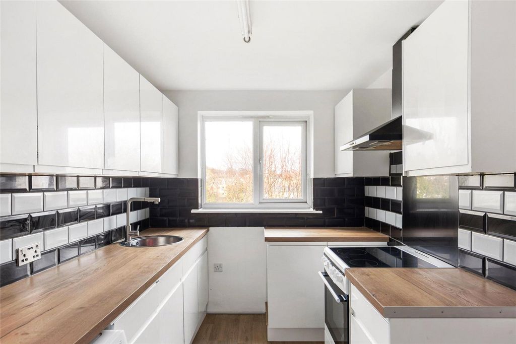 Property photo 2 of 13 Kitchen