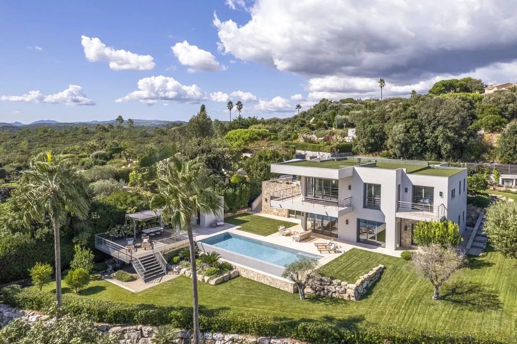 Property photo 2 of 11