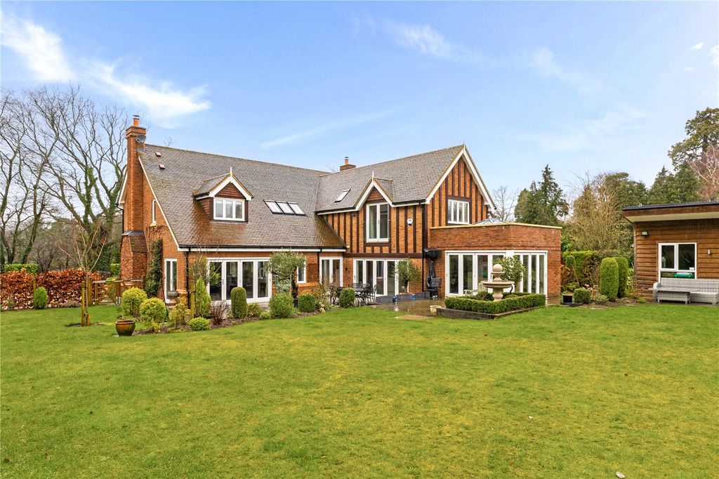 Property photo 2 of 24 Rear