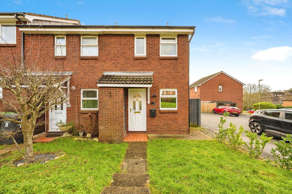 Property photo 2 of 34