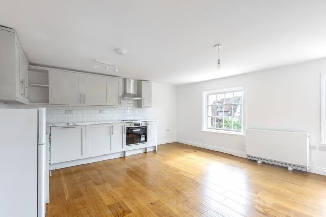 Property photo 1 of 11 Kitchen