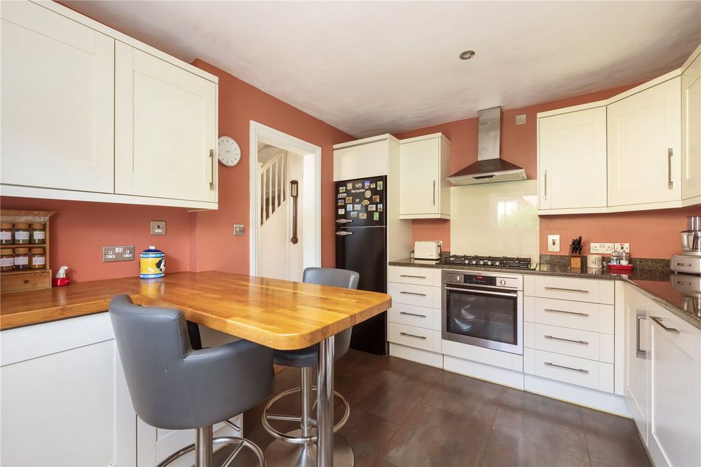 Property photo 2 of 21 Picture No. 37