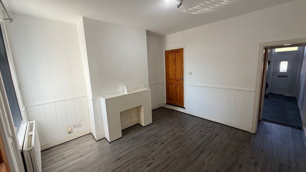 Property photo 3 of 12 Image