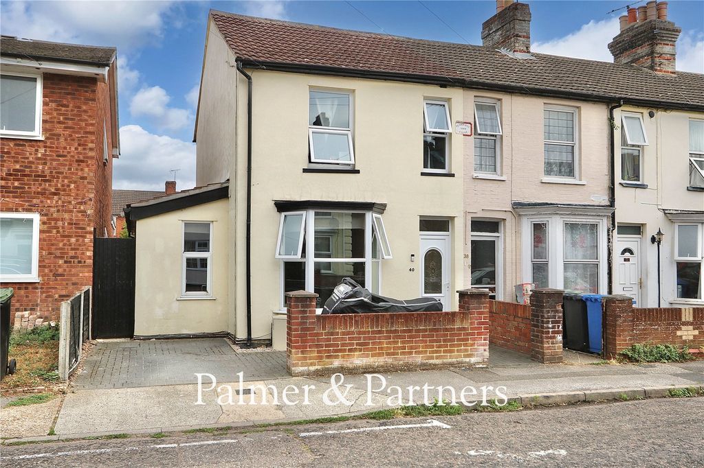 Property photo 1 of 29 Picture No. 03