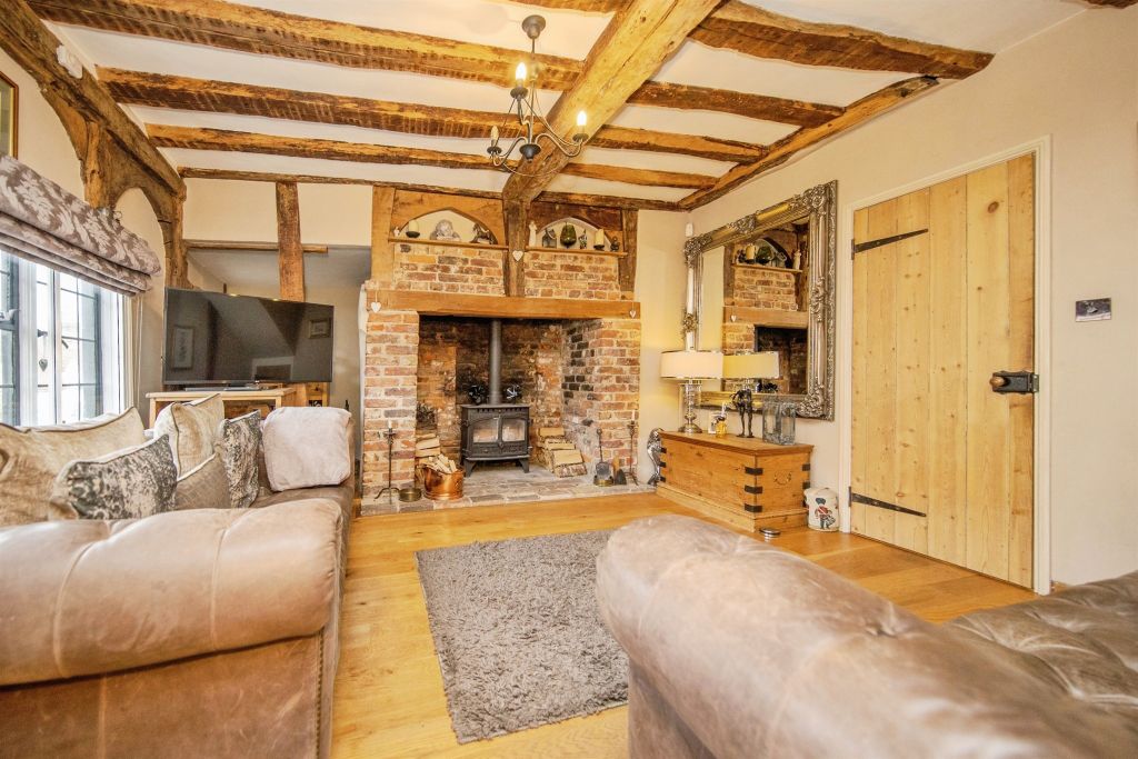 Property photo 2 of 19