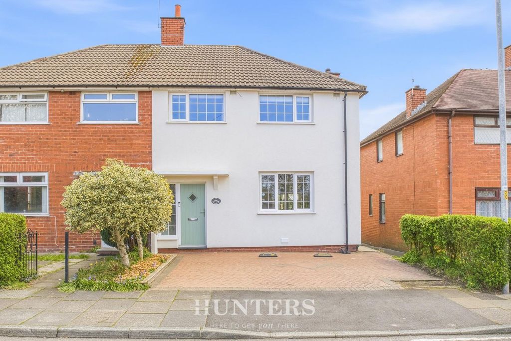 Property photo 1 of 20 38 Stannycliffe Lane (26).Jpg