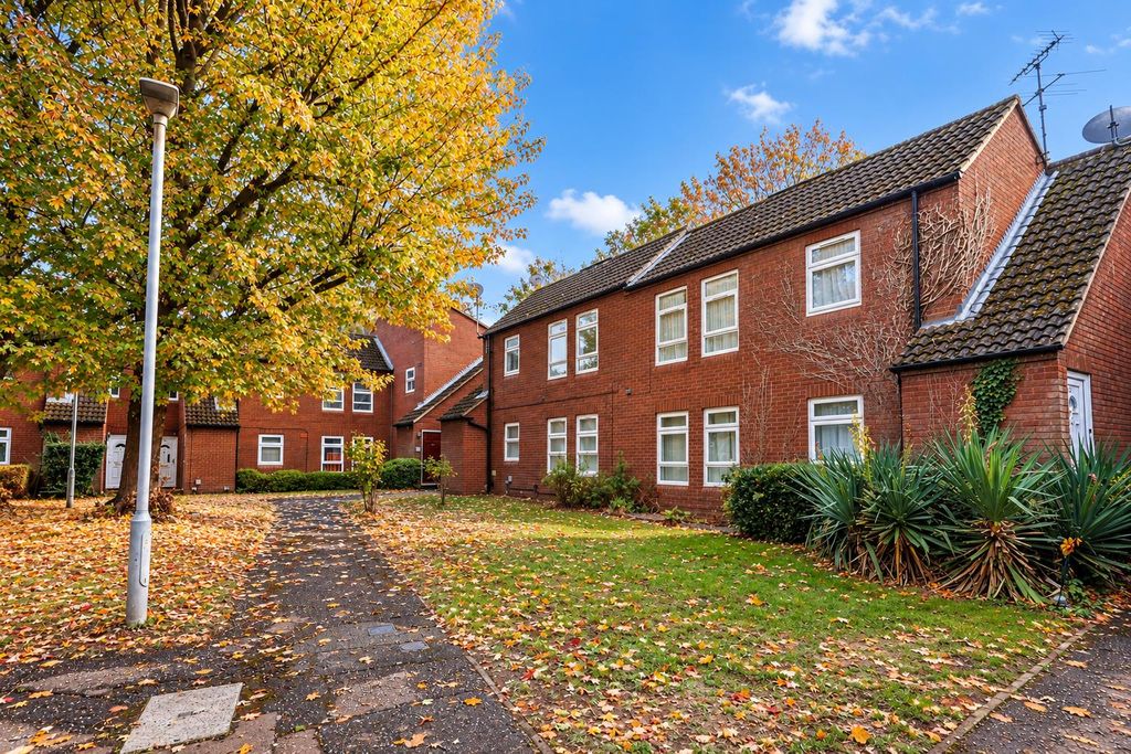 Property photo 1 of 10