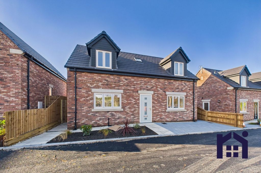 Property photo 1 of 26