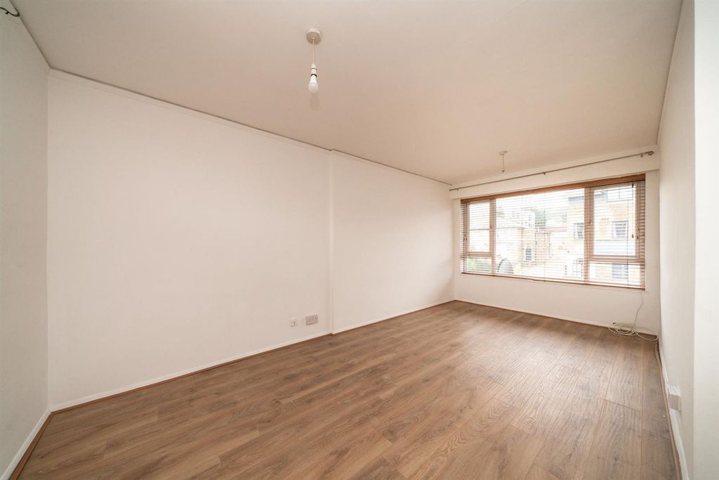 Property photo 3 of 9 Living Room