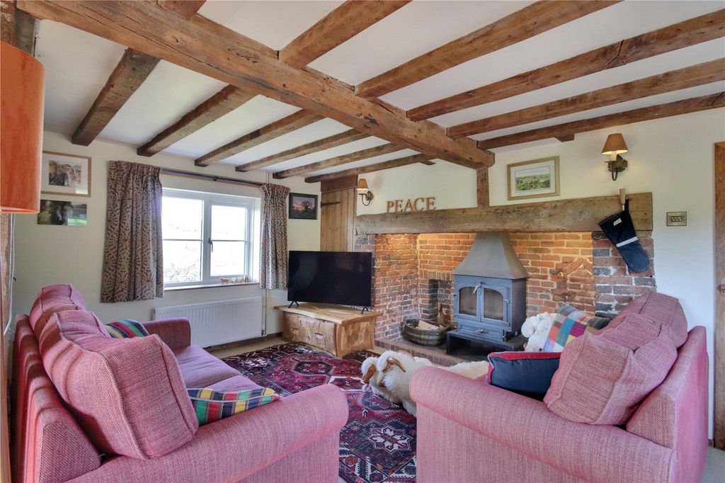 Property photo 3 of 33 Sitting Room