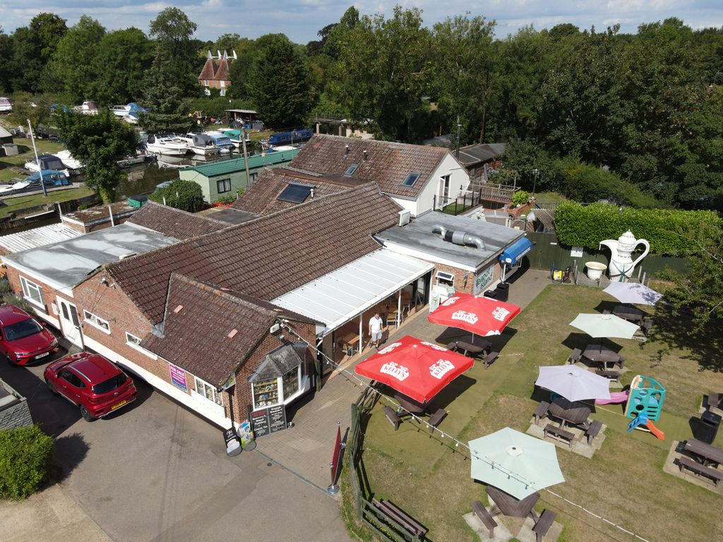 Property photo 2 of 35