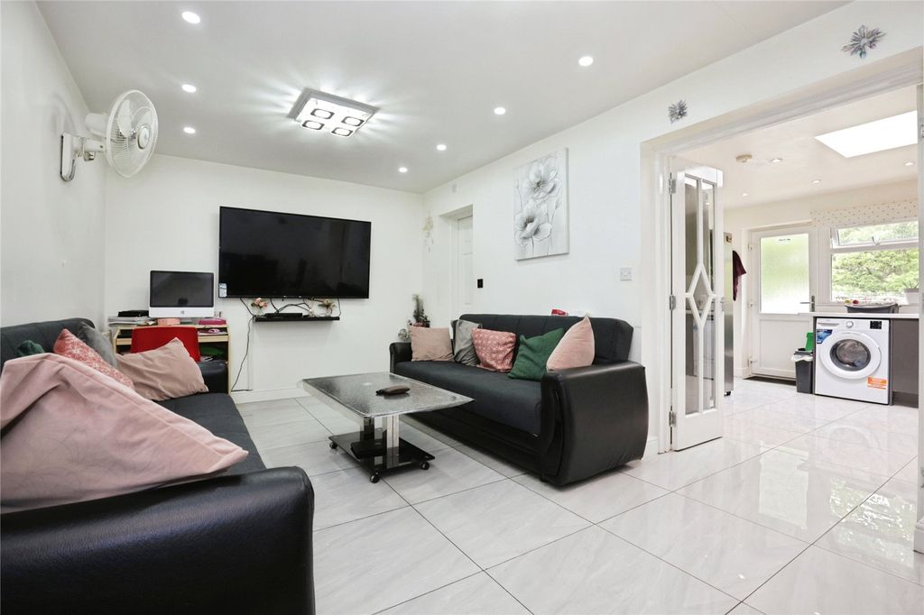 Property photo 3 of 14 Picture No. 06