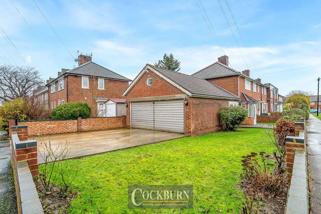 Property photo 2 of 21