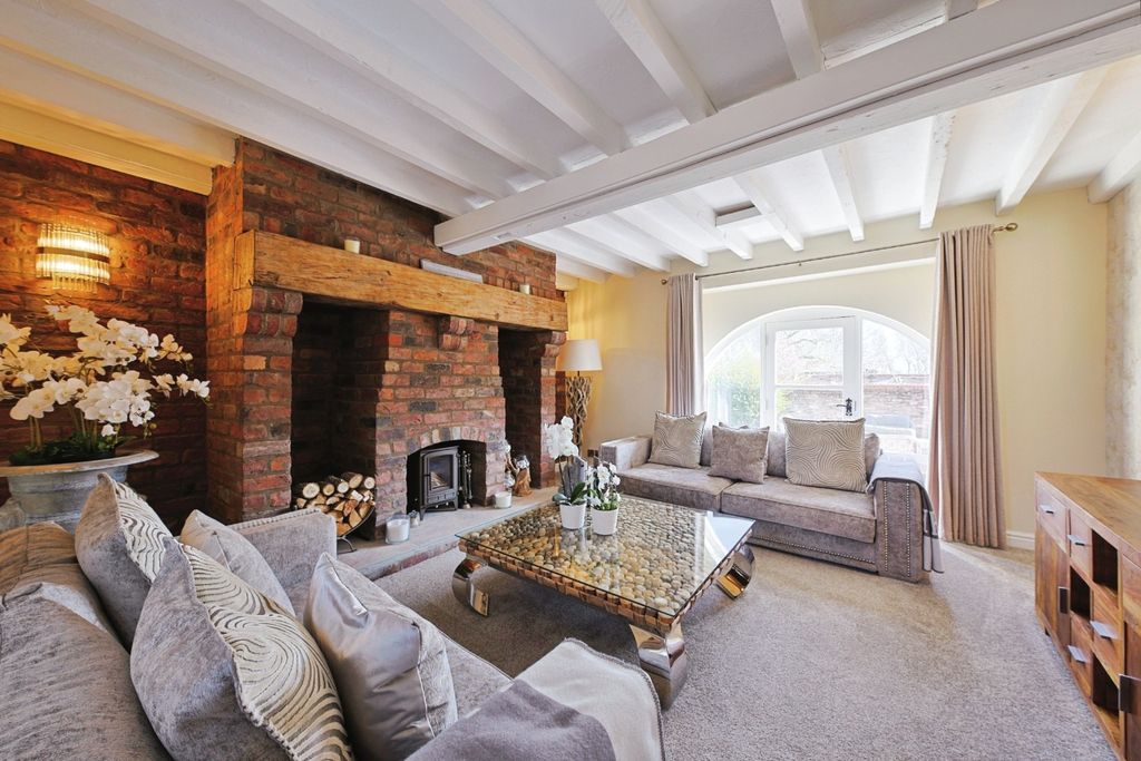 Property photo 2 of 35 4128794
